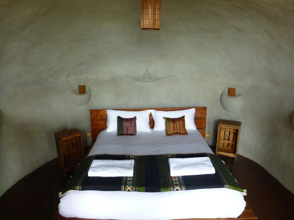 אל בולסון Earthship Patagonia Eco Accommodations חדר תמונה